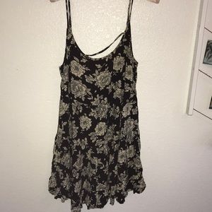 Brandy Melville flower dress